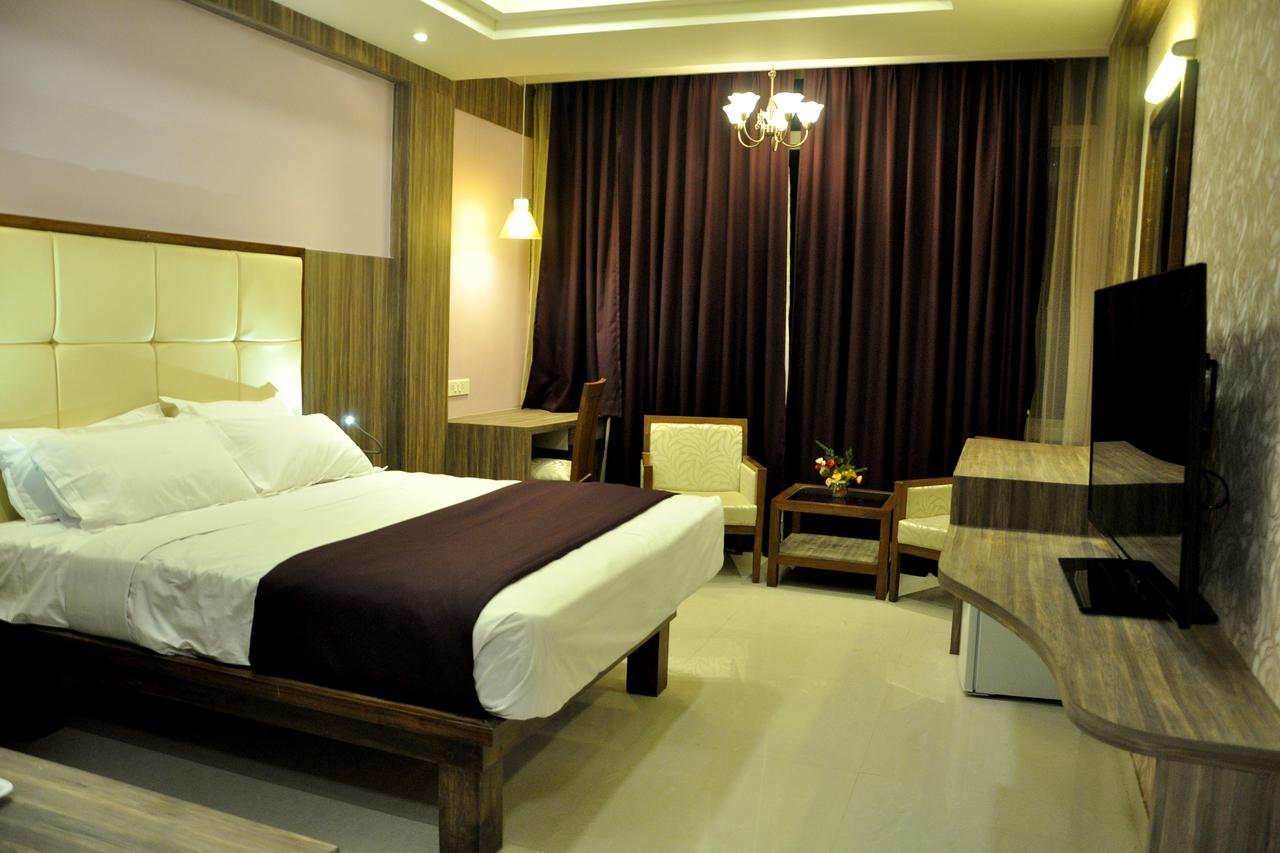 Panaji Residency Hotel Ngoại thất bức ảnh