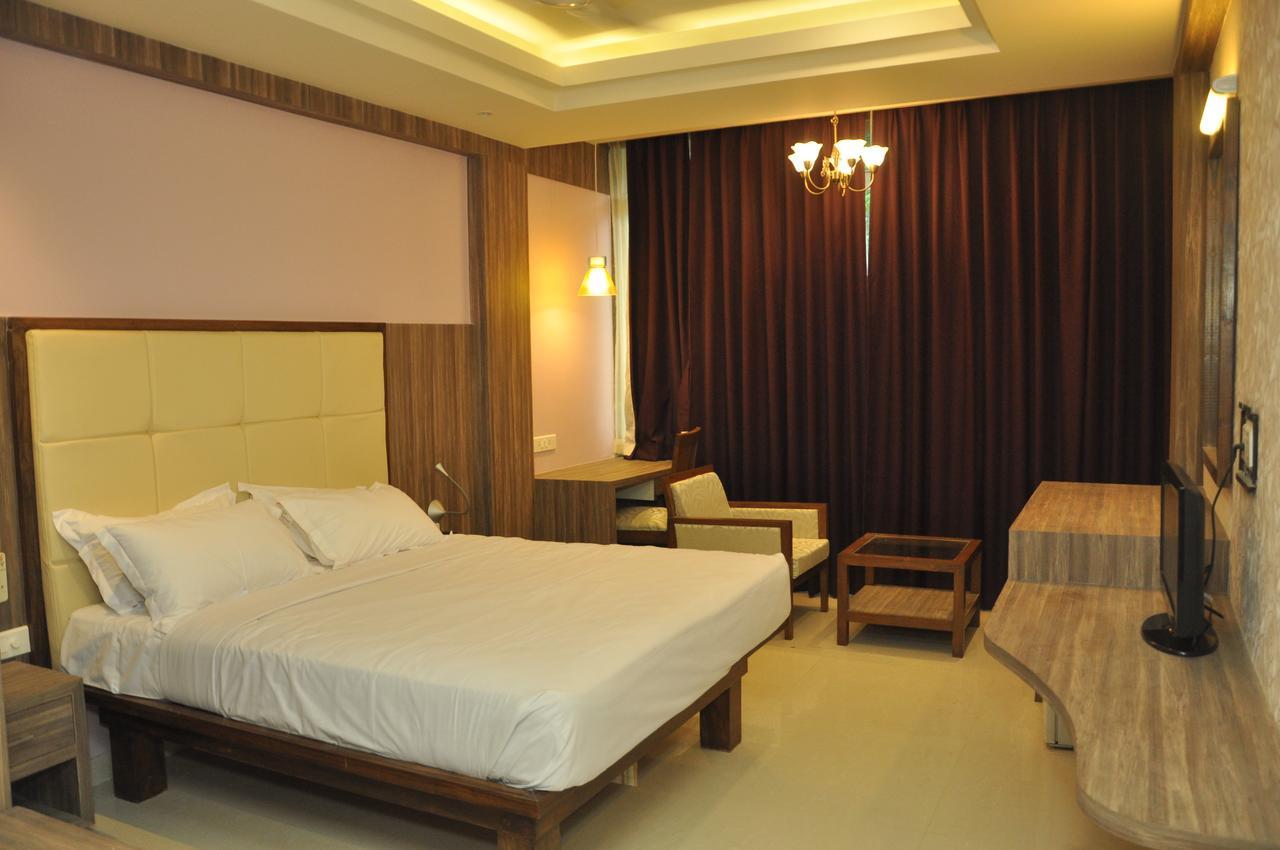 Panaji Residency Hotel Ngoại thất bức ảnh